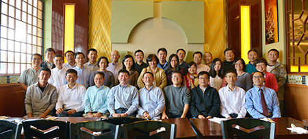 汪俊博士（1排左4），梁贵柏博士（1排左1），孙勇奎院士（1排左2），李才博士（1排中），王建锋博士（1排右1），刘建博士（1排右4），杨立虎博士（2排左1），蔡天权博士（2排左2），刘雯颖博士（2排右3）等专家合影留念