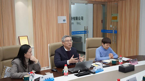 HJC黄金城平台生物医药创始人&CEO陈春麟博士，药效部执行主任董文心博士，公司事务部总监周南梅等